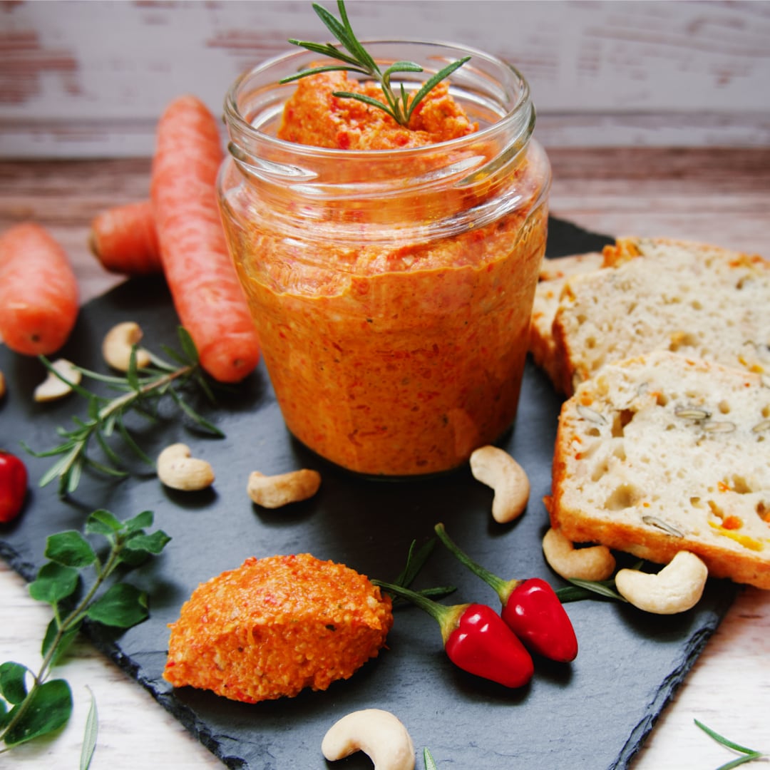 Paprika-Karotten-Aufstrich (vegan) - Kathys Green Kitchen