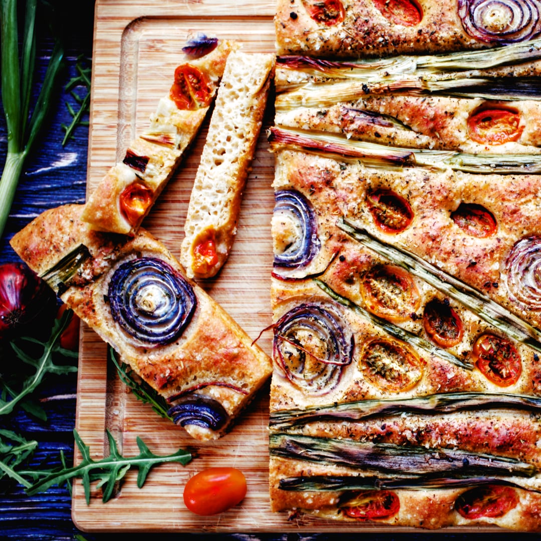 Focaccia mit Frühlingszwiebeln vegan