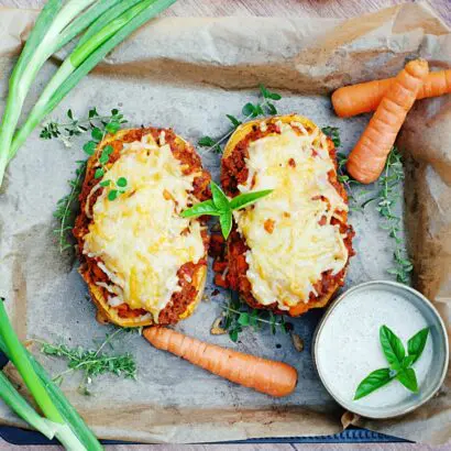 Thumbnail for Gefüllter Butternut Kürbis überbacken (vegan)